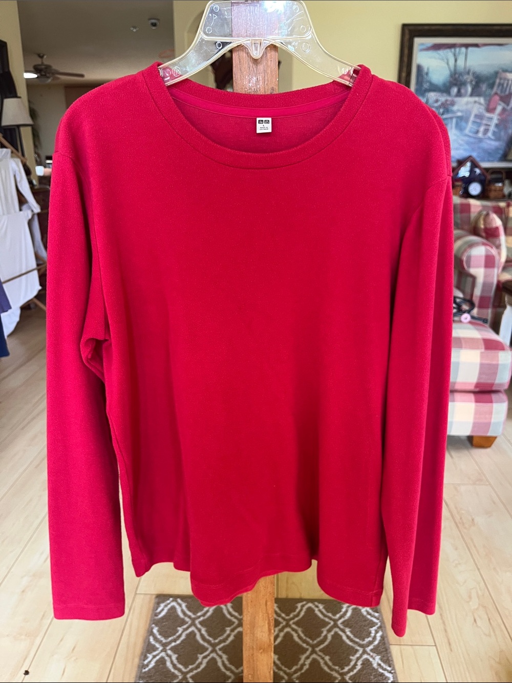 Heat Tech Uniqlo Women's Long-Sleeve fleece Crewneck Top - Bright Red